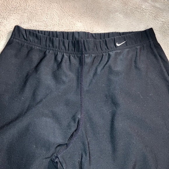 Nike Training Pants, Girls Large (Woman’s Small) - Picture 2 of 5
